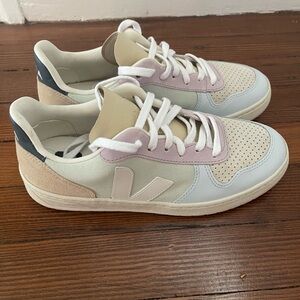 Veja Women Multicolor Sneaker 9